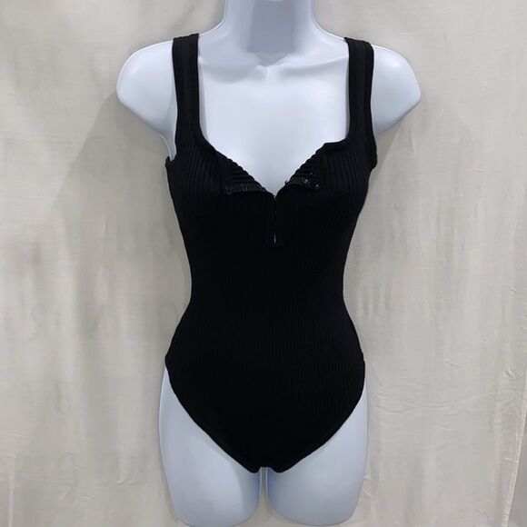Guess Kaylee Black Square Neck Ribbed Bodysuit With Hook & Eye Front V-Neck M - Picture 8 of 16